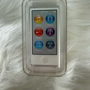 Apple ipod nano 16 g NEW